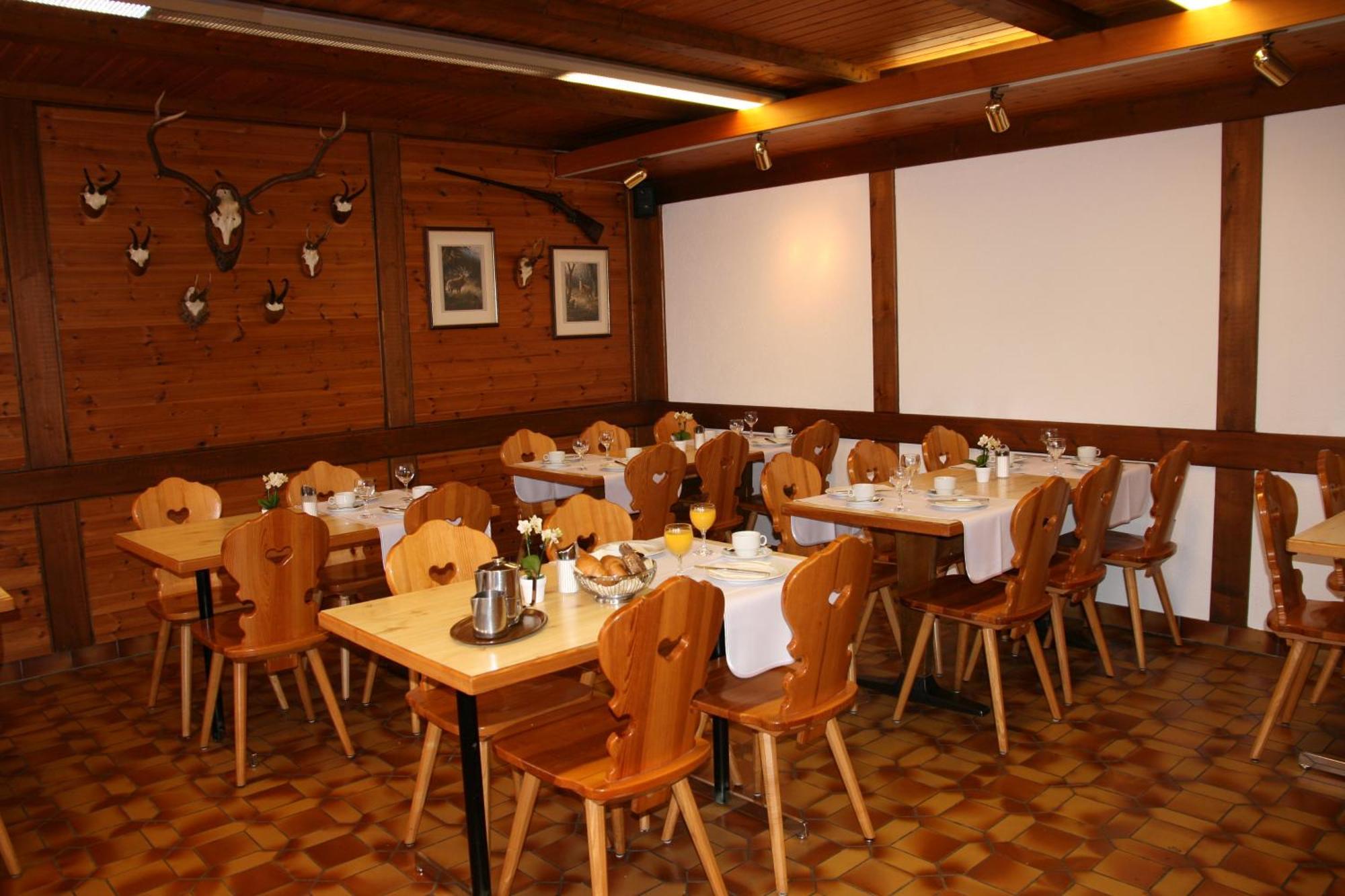 Hotel Glaernisch Hof Хорген Экстерьер фото