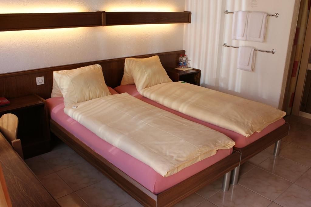 Hotel Glaernisch Hof Хорген Номер фото